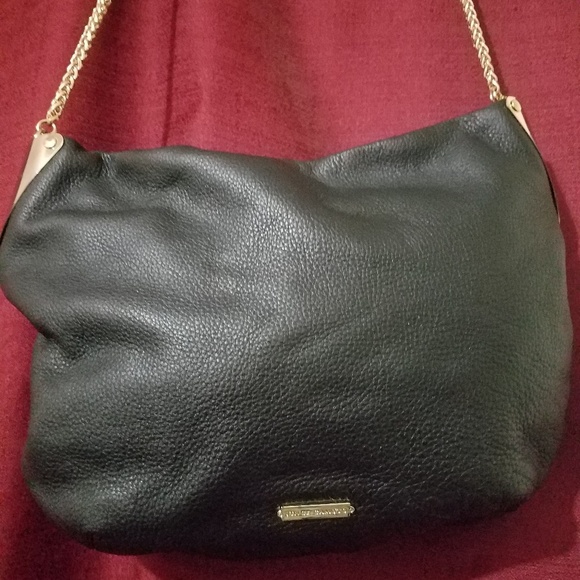 Vince Camuto Handbags - Vince Camuto Leather Chain Strap Hobo Bag